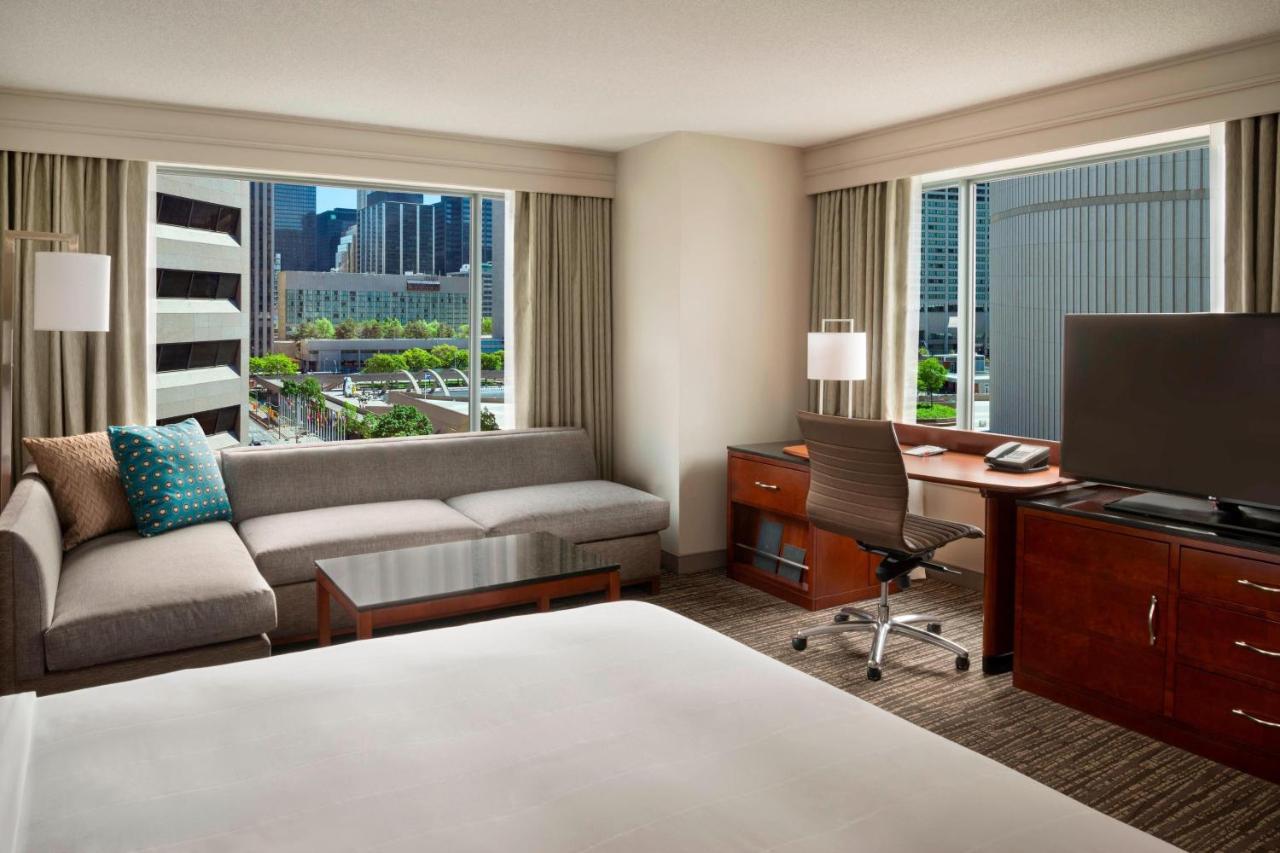 Marriott Downtown At Cf Toronto Eaton Centre Hotel Екстериор снимка