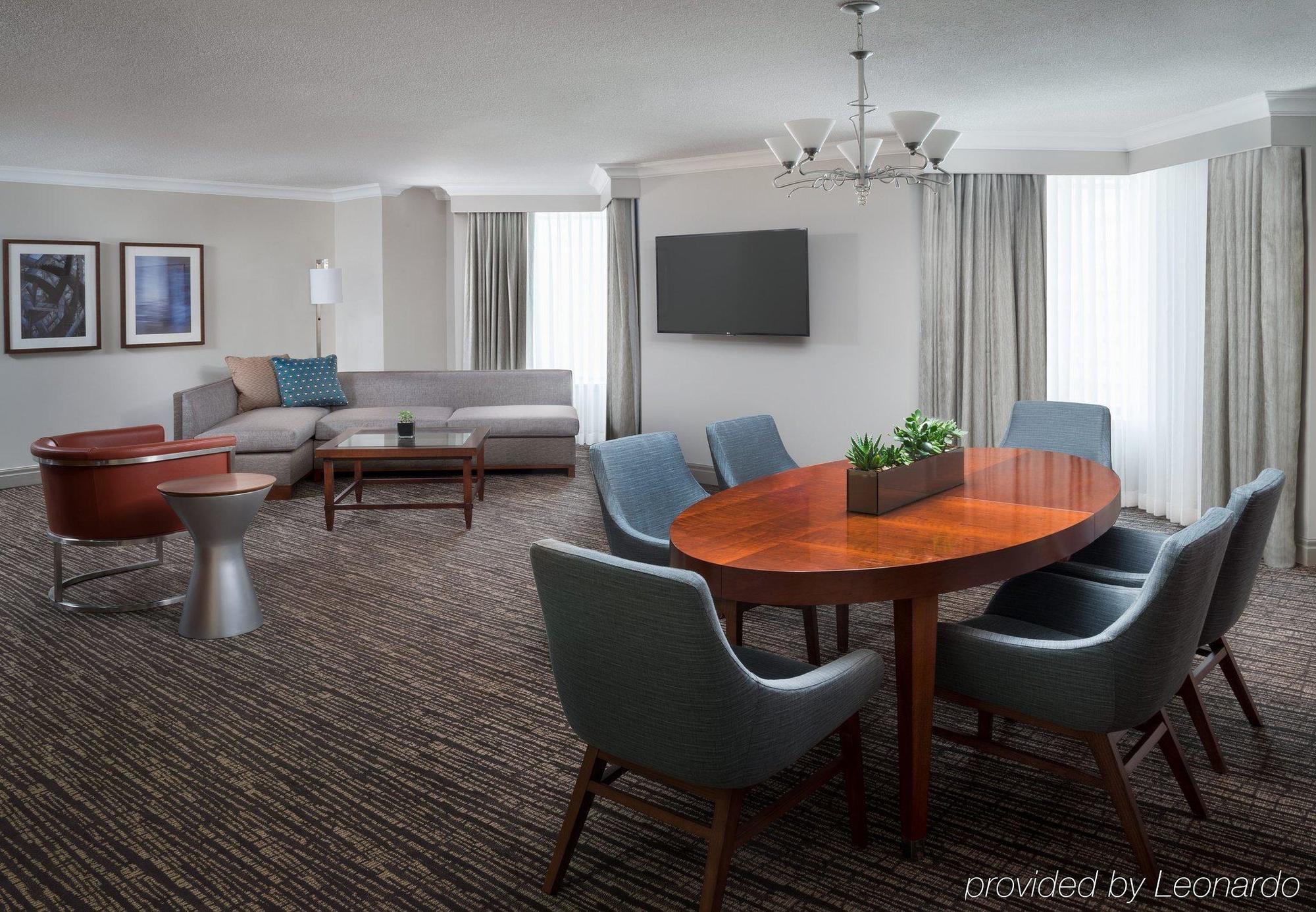 Marriott Downtown At Cf Toronto Eaton Centre Hotel Екстериор снимка