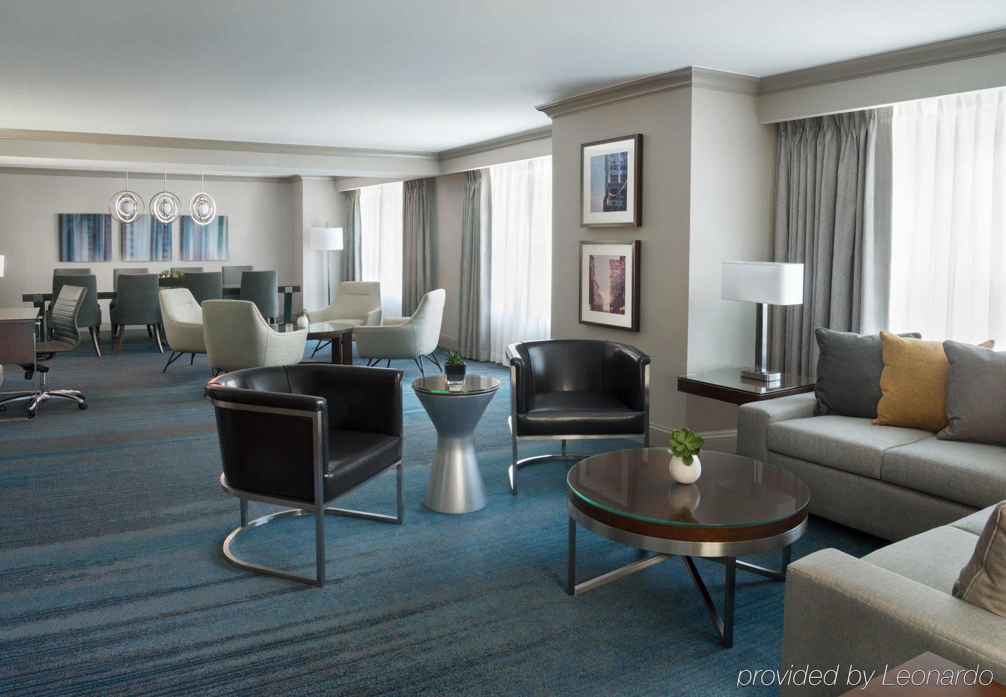 Marriott Downtown At Cf Toronto Eaton Centre Hotel Екстериор снимка